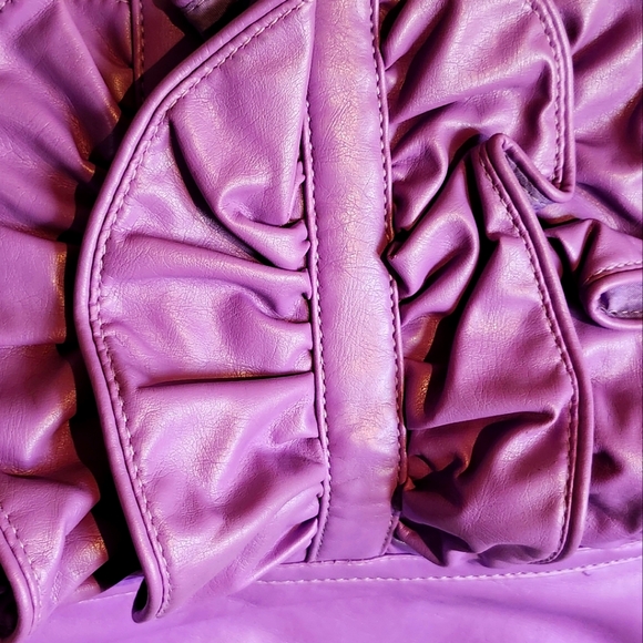 NWOT Seductions Purple Clutch Purse - Picture 6 of 7